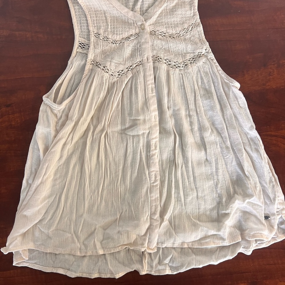 American Eagle Outfitters Cream Sleeveless Blouse